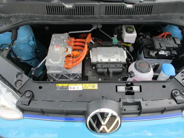 Car image 26