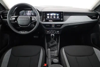 Car image 30