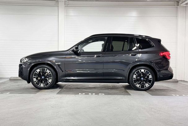 BMW iX3 M Sport 210 kW image number 3