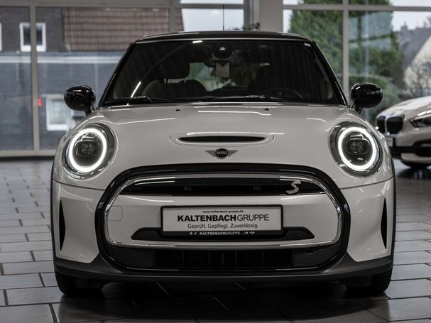 Mini Cooper SE Classic Trim 135 kW image number 6