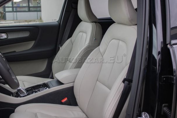 Volvo XC40 B3 Plus Dark 120 kW image number 20