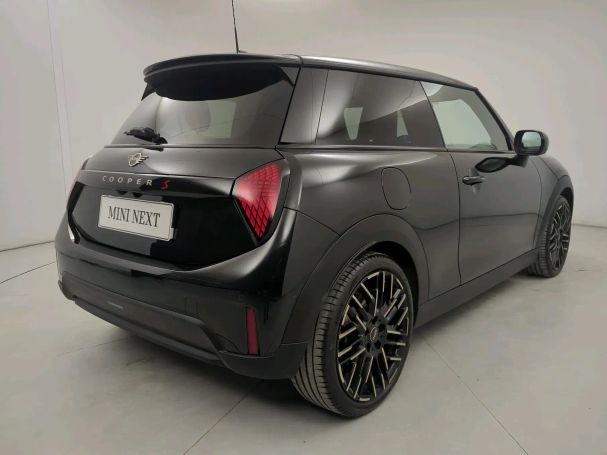 Mini Cooper S Favoured 150 kW image number 4