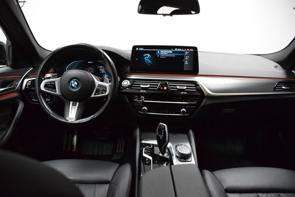 BMW 530 Touring xDrive 216 kW image number 4