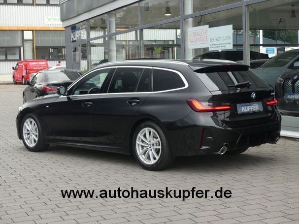 BMW 330i Touring M 180 kW image number 4