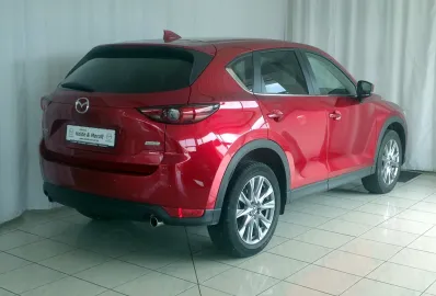 Car image 3
