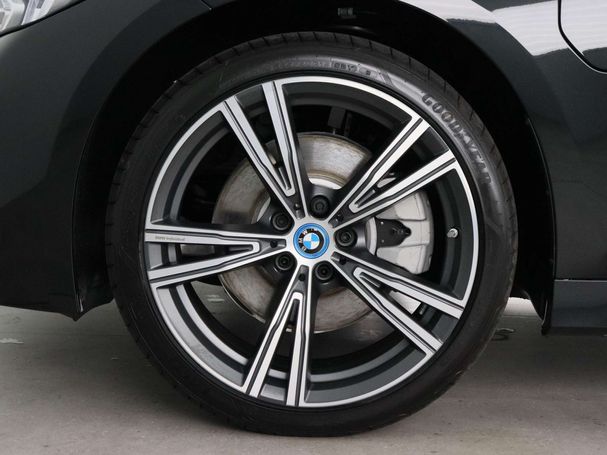 BMW 320 e 150 kW image number 19