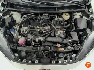 Car image 31