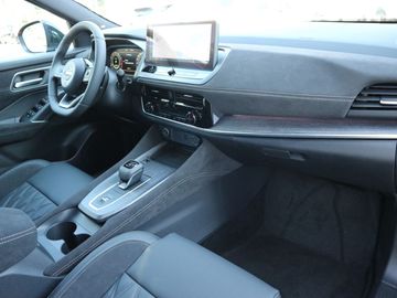 Car image 24