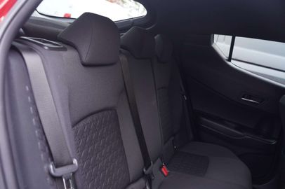 Car image 36