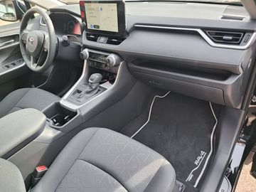 Car image 13