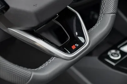 Car image 45