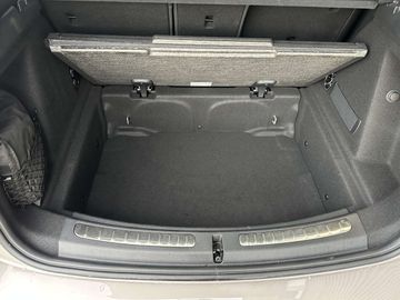 Car image 37