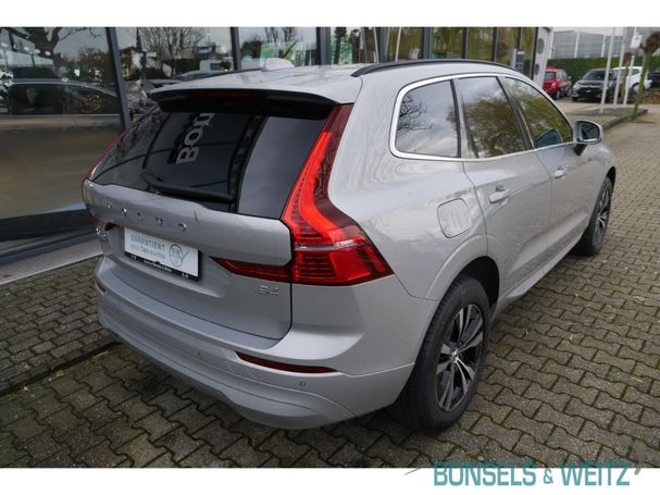 Volvo XC60 B4 Momentum Pro 145 kW image number 3