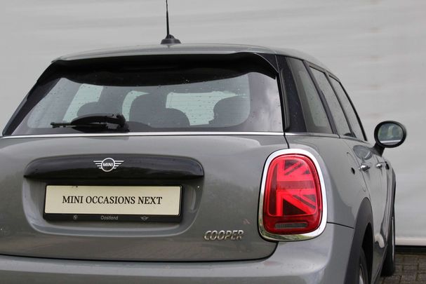 Mini Cooper Essential 100 kW image number 23