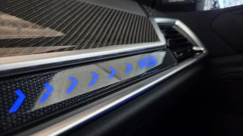 Car image 32