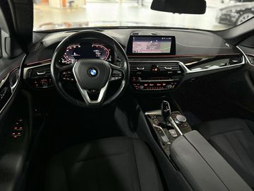 Car image 37