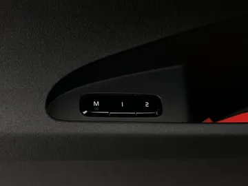 Car image 38