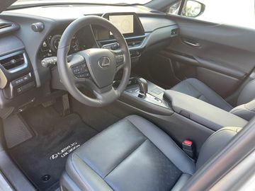 Car image 15