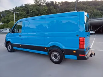 Car image 21