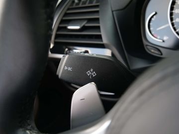 Car image 35