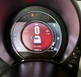 Car image 14