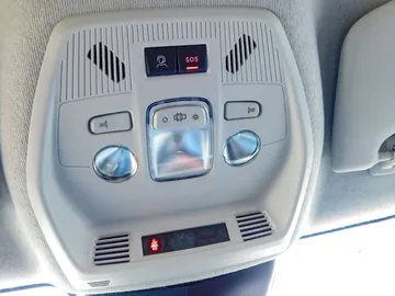 Car image 33