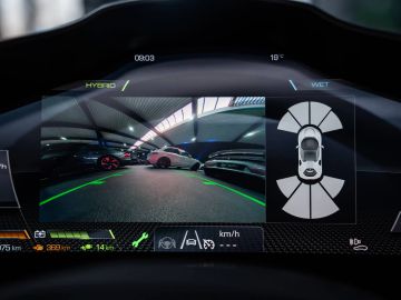Car image 25