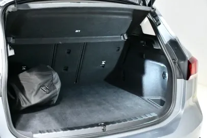 Car image 42