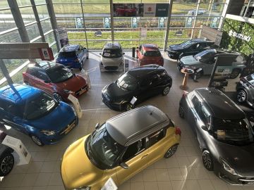 Car image 26