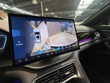 Car image 29