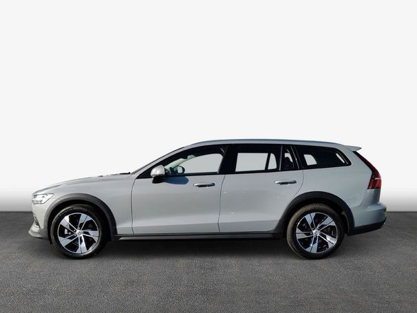 Volvo V60 Cross Country AWD B4 145 kW image number 4