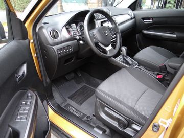 Car image 13