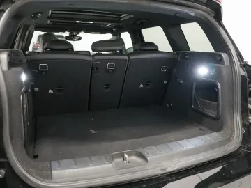 Car image 48