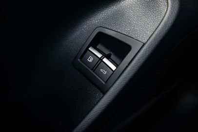 Car image 41