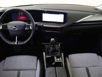 Car image 29