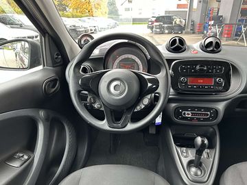 Car image 30