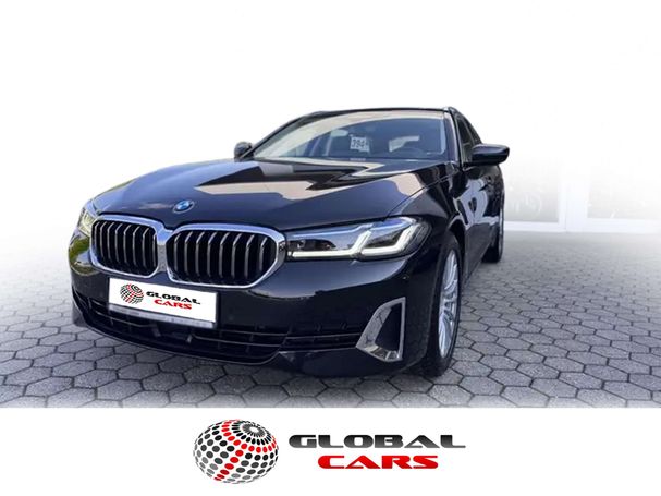 BMW 520d Touring 140 kW image number 1