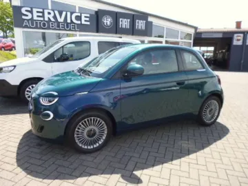 Car image 26