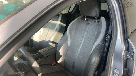 Car image 31