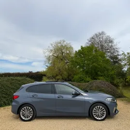 Car image 3