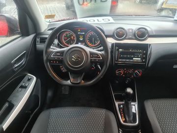 Car image 12