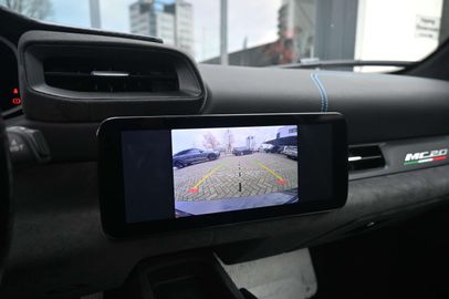 Car image 38