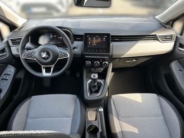 Car image 11