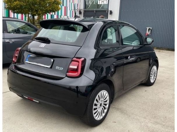 Fiat 500 e Action 70 kW image number 3