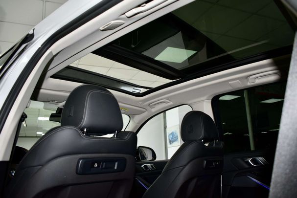 BMW X5 xDrive 195 kW image number 25