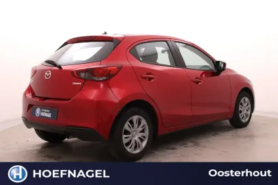 Car image 3