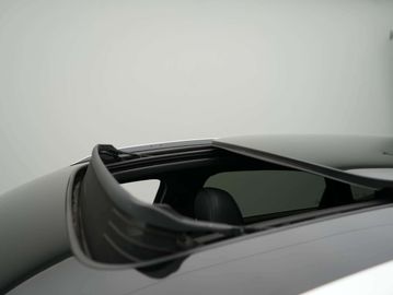 Car image 38