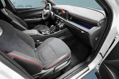 Car image 21
