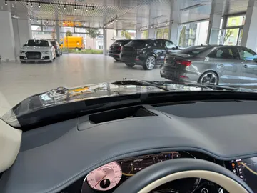 Car image 47