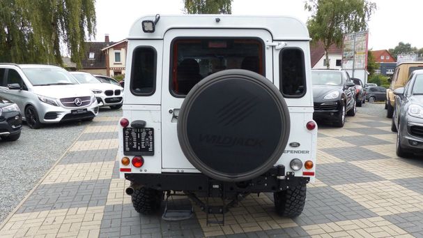 Land Rover Defender 110 Station Wagon 90 kW image number 5